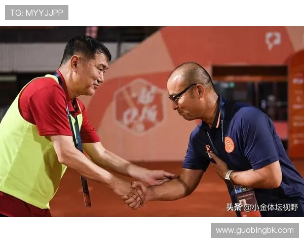 上海足球队个人能力引发热议球迷对球员表现分歧明显