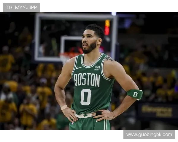 杰森塔图姆如何在NBA赛场上展现出色的领导力与个人魅力